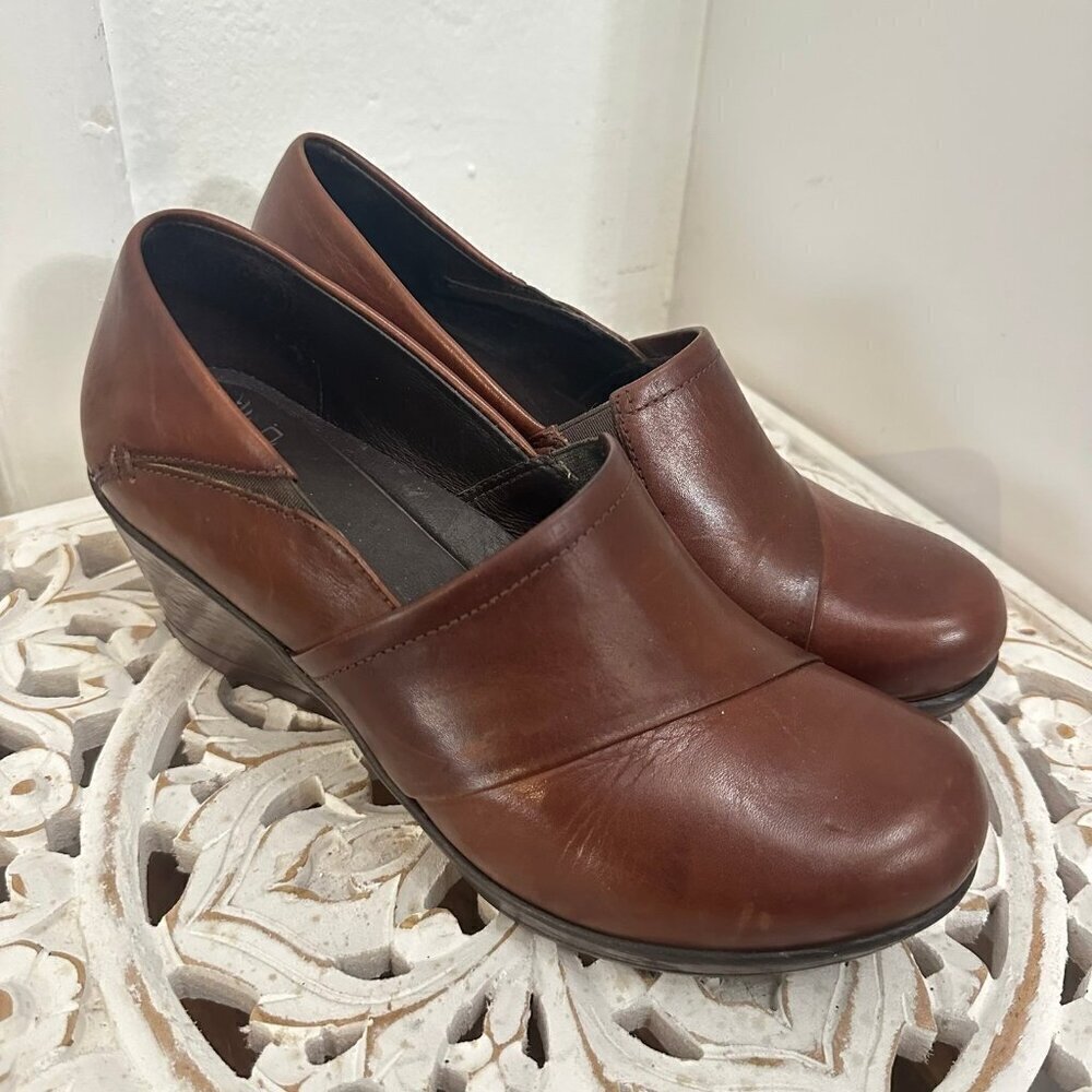 Dansko leather wedges 39